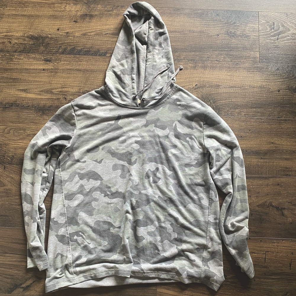 Camo light sweatshirt